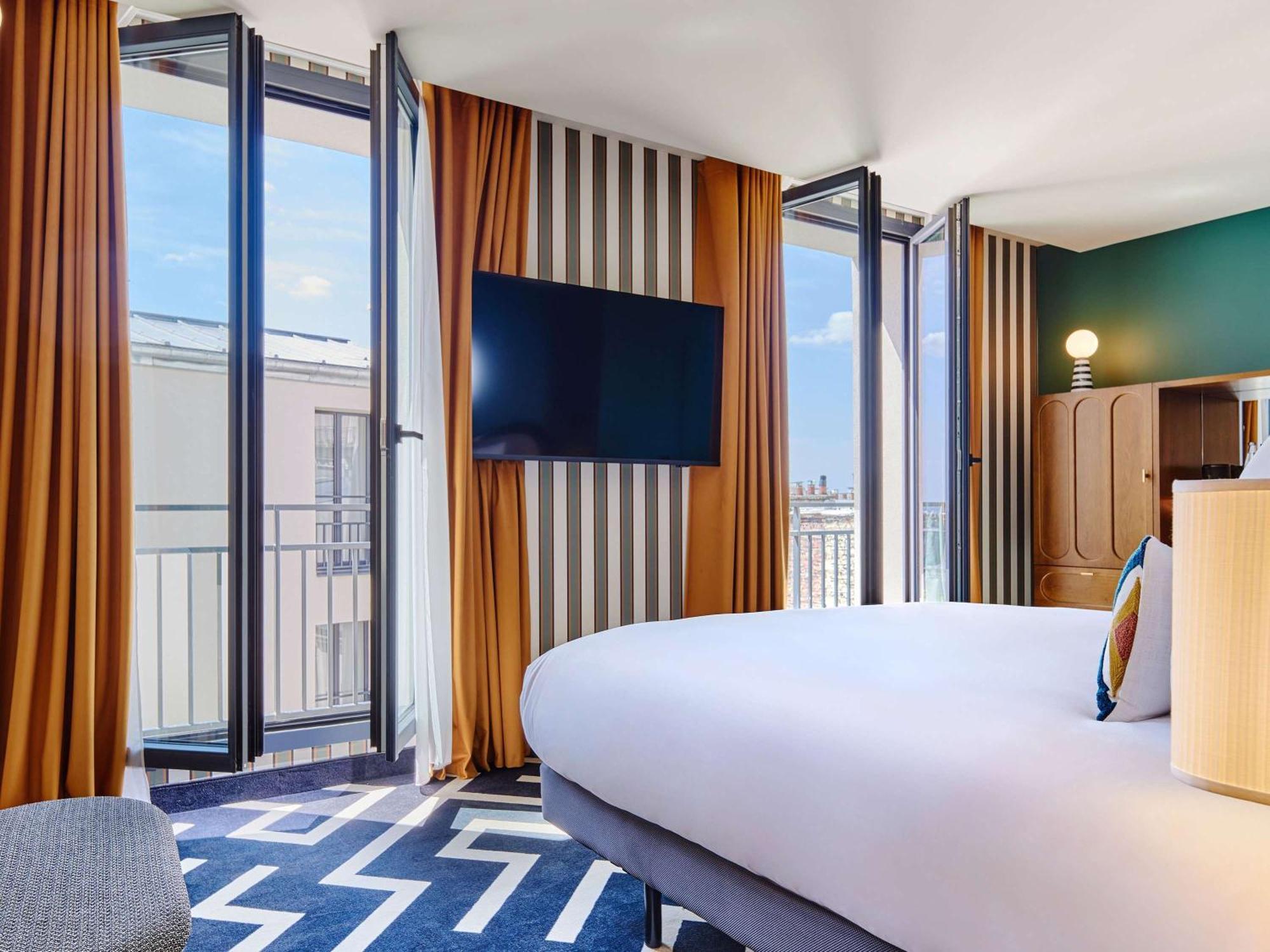 Hotel Mercure Butte Montmartre Basilique Parijs